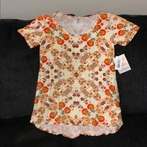 Classic LuLaRoe XS T-shirt
